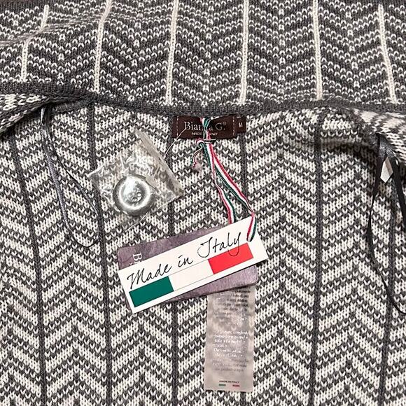 Bianca G Wwomen's cardigan sweater wool acrylic blend grey white Medium NWT - Picture 6 of 6